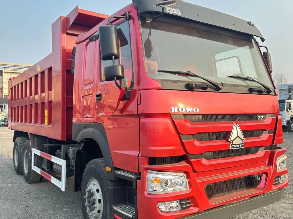 HOWO 371 dump truck