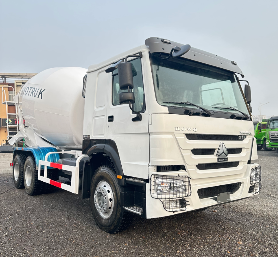 Howo 371 Mixer Trucks 1